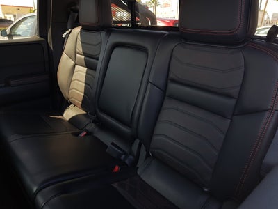 2025 Nissan FRONTIER 4P PRO-4X V63.8 AUT 4X4