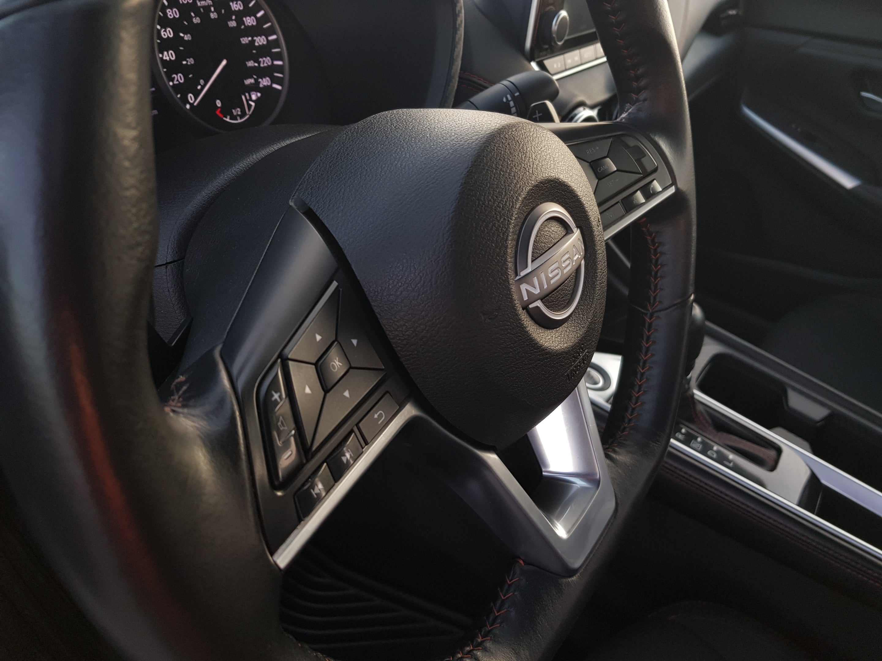 2024 Nissan SENTRA 4P SR L42.0 AUT