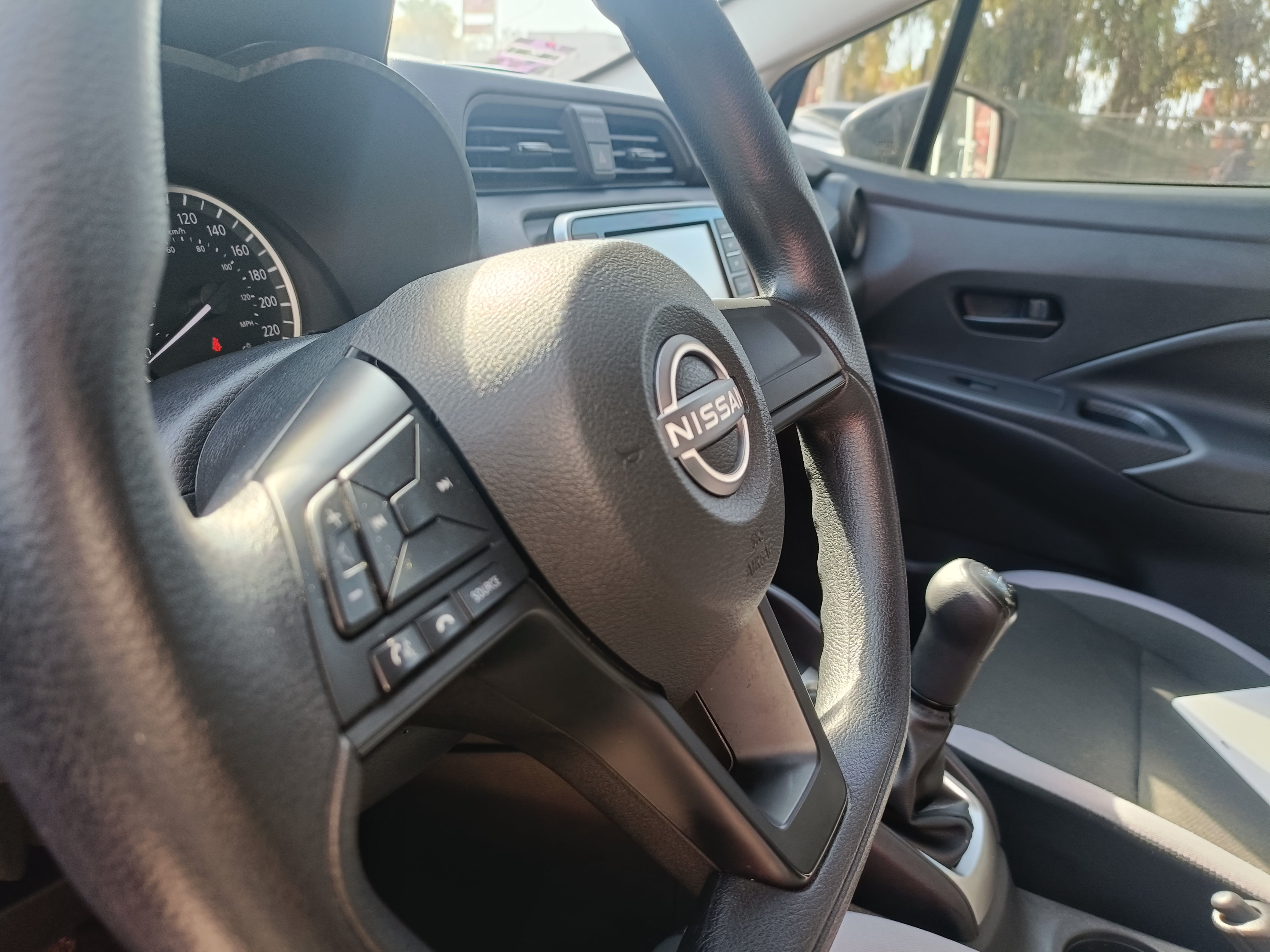 2025 Nissan VERSA 4P SENSE L41.6 MAN