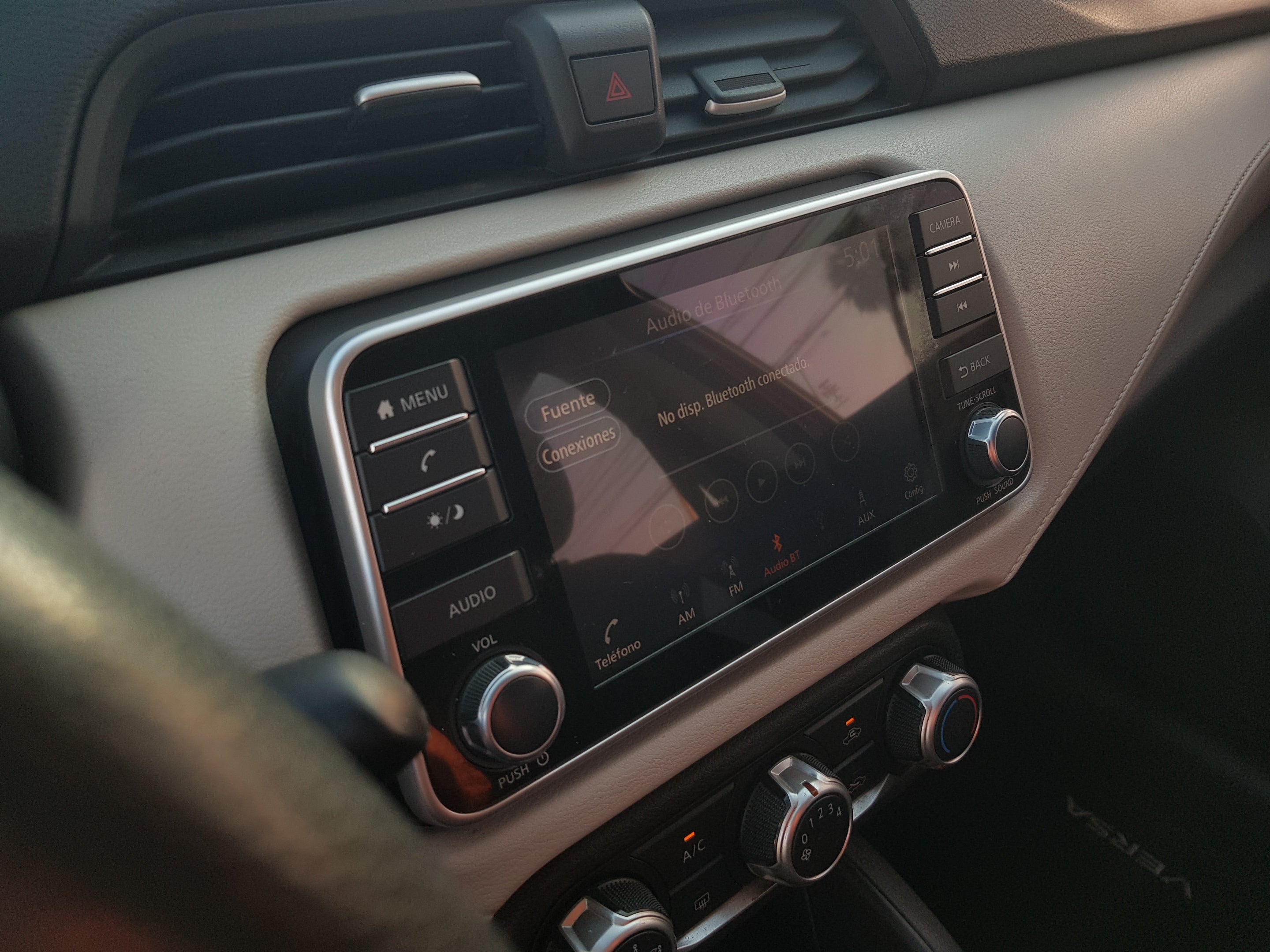 2020 Nissan VERSA 4 PTS ADVANCE AAC VE F NIEBLA RA-16CVT