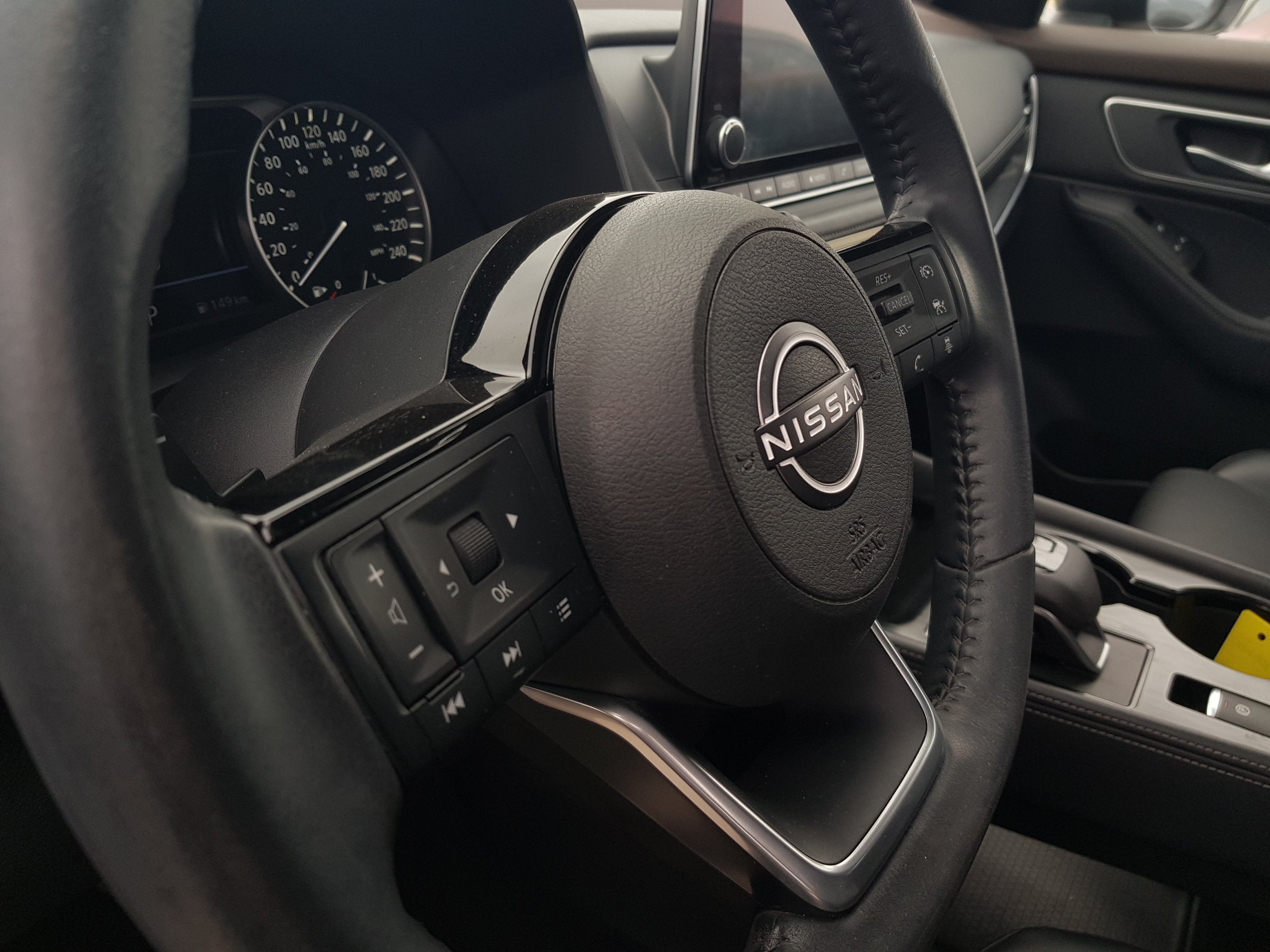 2023 Nissan X-TRAIL 5 PTS EXCLUSIVE CVT PIEL QCP GPS 5 PAS RA-19