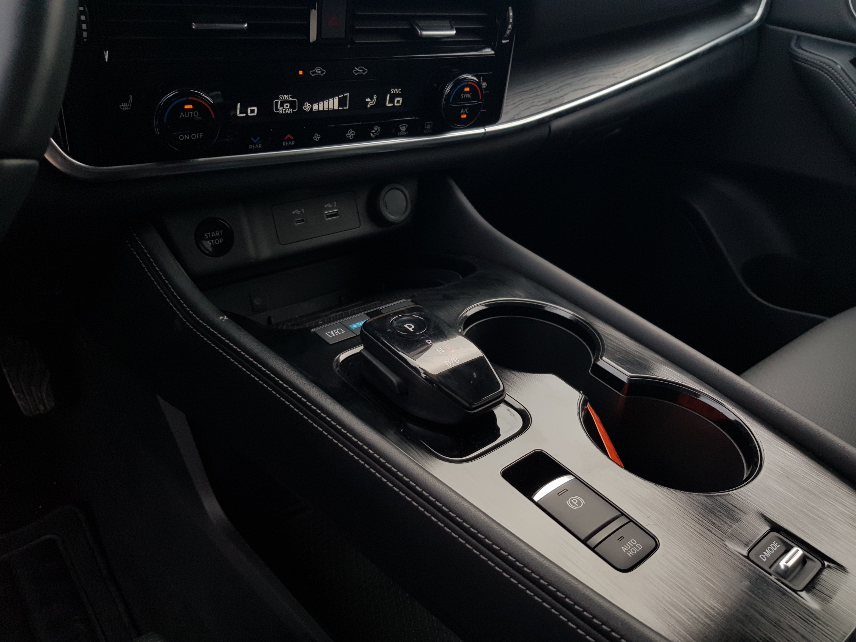 2024 Nissan X-TRAIL 5P PLATINUM E.POWER HEV L31.5 AUT