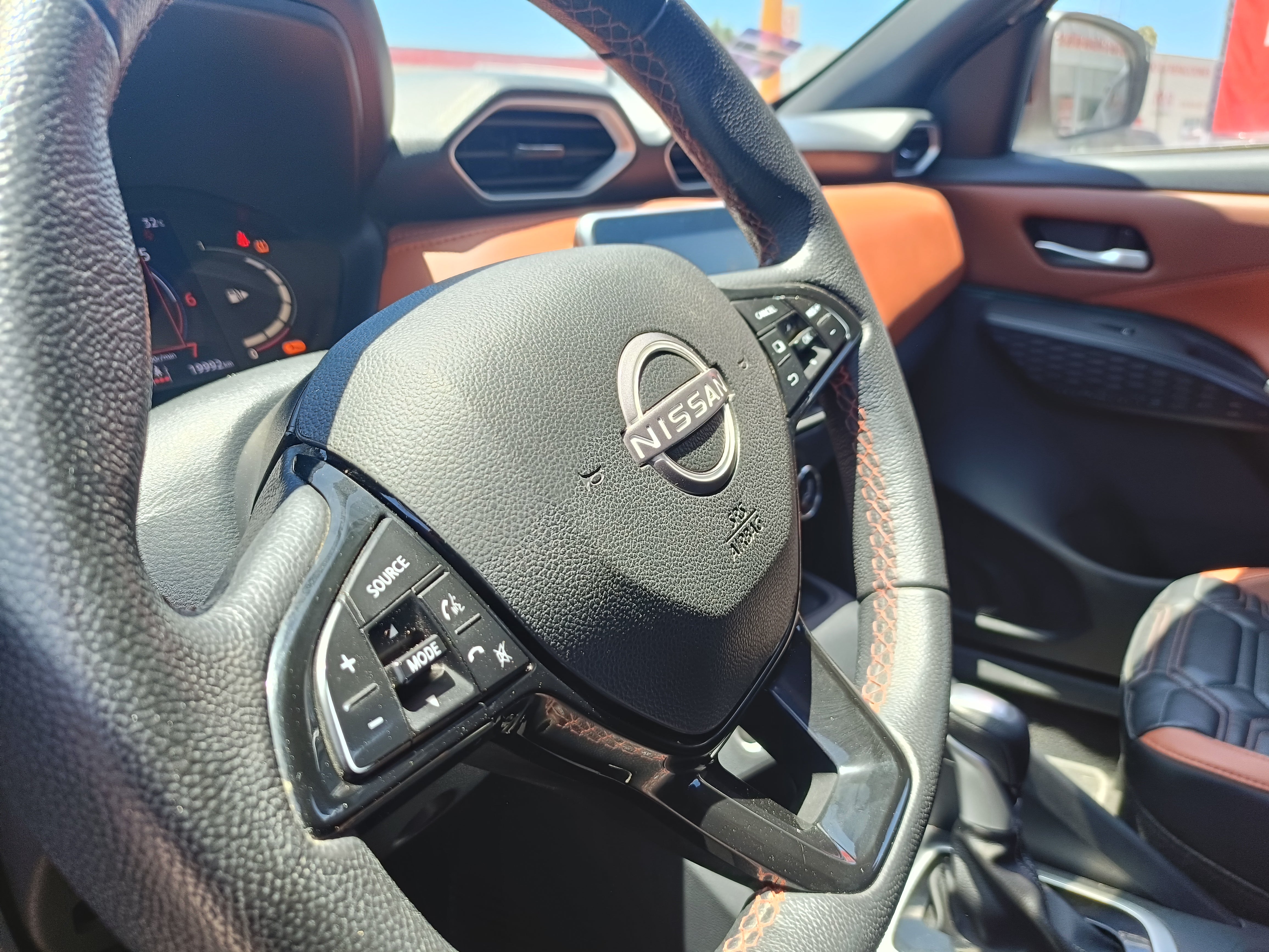 2025 Nissan MAGNITE 5 PUERTAS EXCLUSIVE 1.0 LTS CVT T